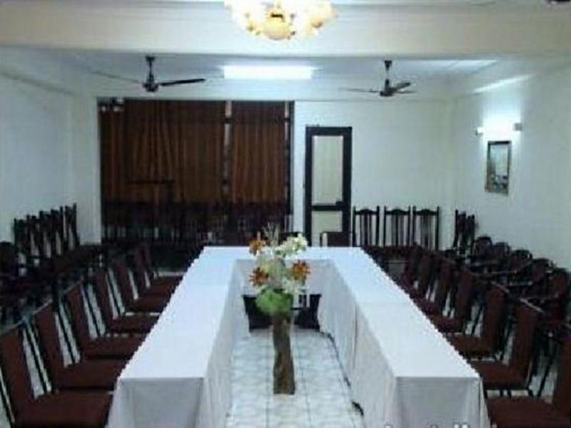Oyo Flagship Hotel F Five New Delhi Extérieur photo